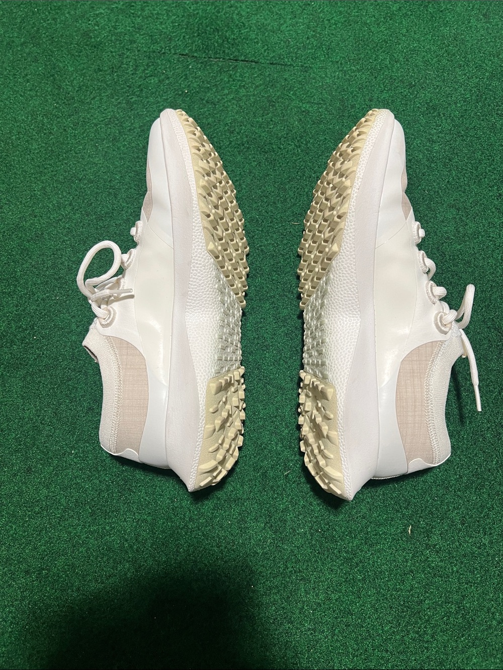allbirds cream and khaki golf shoes - Picture 4 of 6
